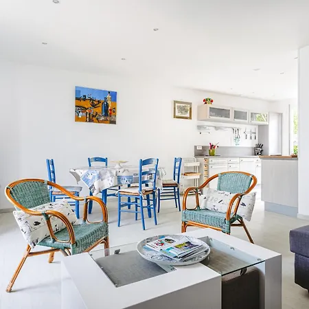 Dom wakacyjny Maison Proche Mer, Foret,bourg *