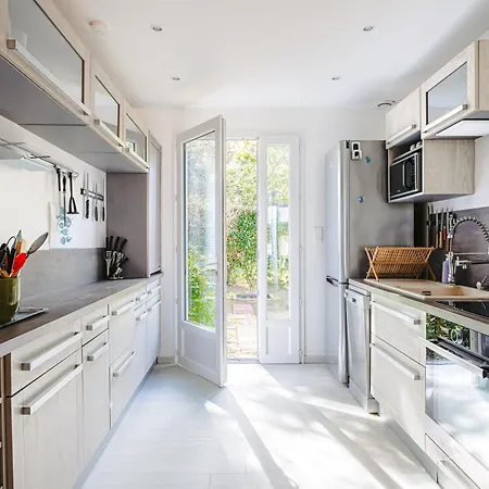 Dom wakacyjny Maison Proche Mer, Foret,bourg *