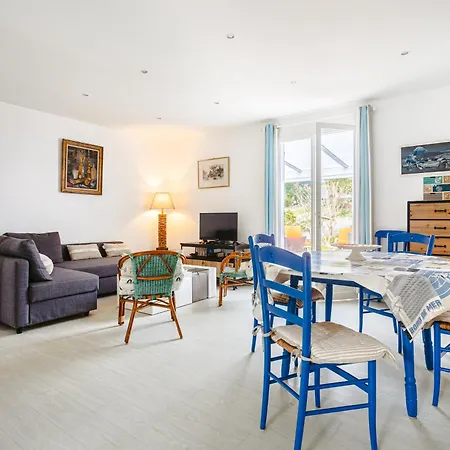 Дом отдыха Maison Proche Mer, Foret,bourg