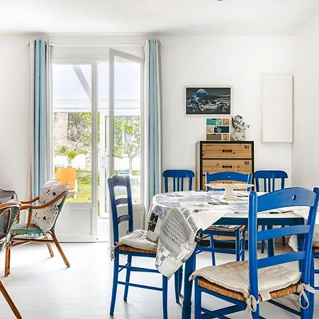 Dom wakacyjny Maison Proche Mer, Foret,bourg *