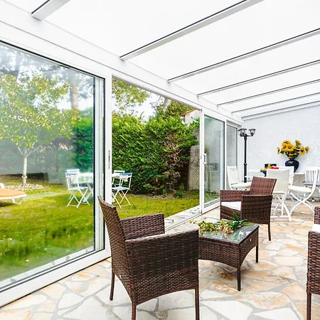 Dom wakacyjny Maison Proche Mer, Foret,bourg *